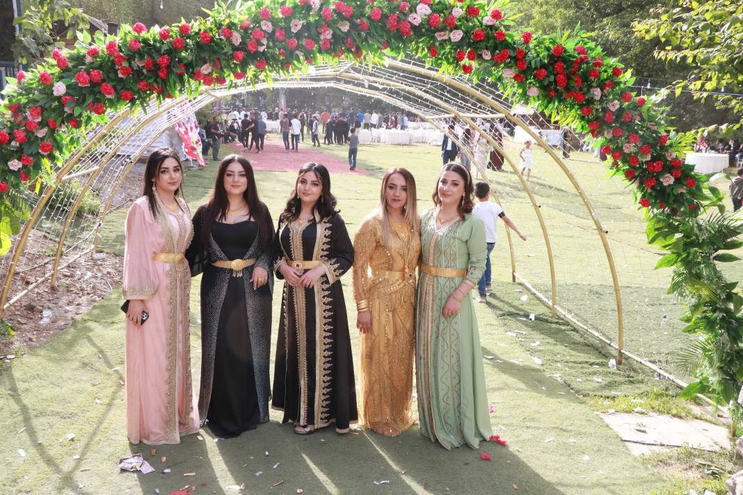 Hakkari'yi buluşturan düğün! 15