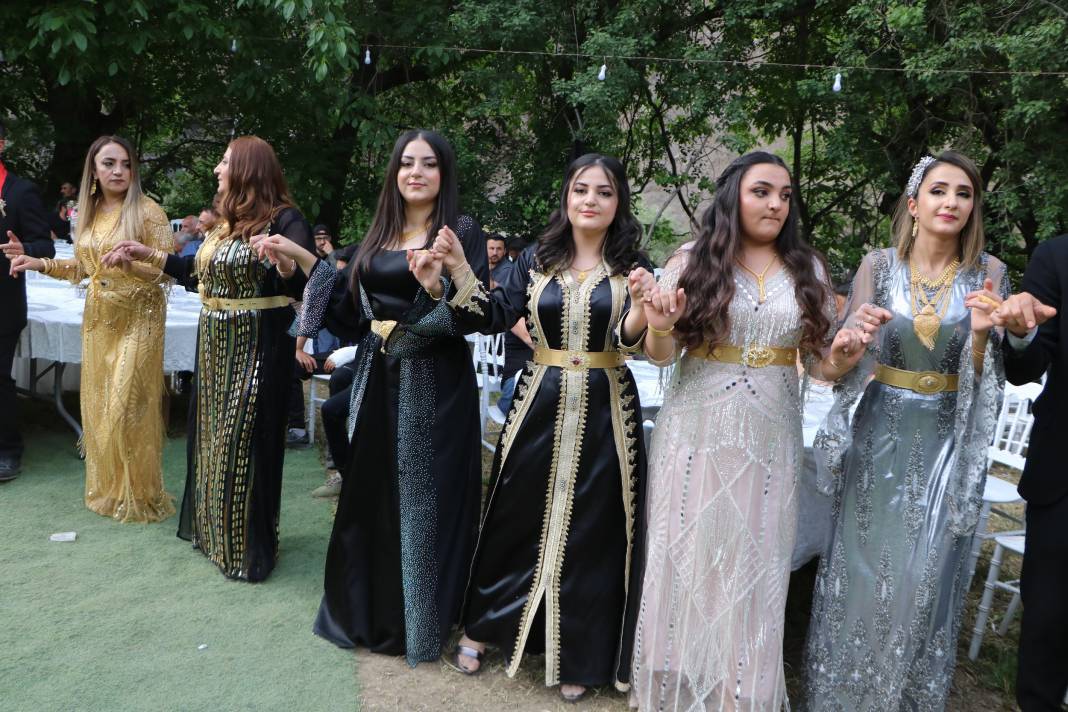 Hakkari'yi buluşturan düğün! 17