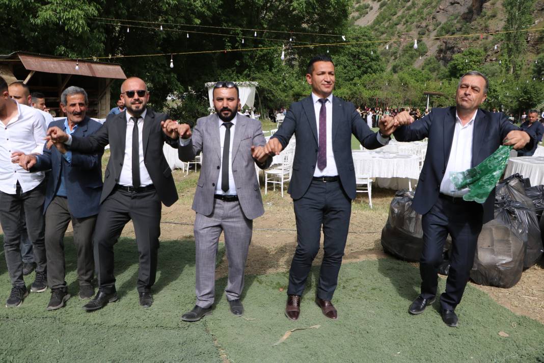 Hakkari'yi buluşturan düğün! 36