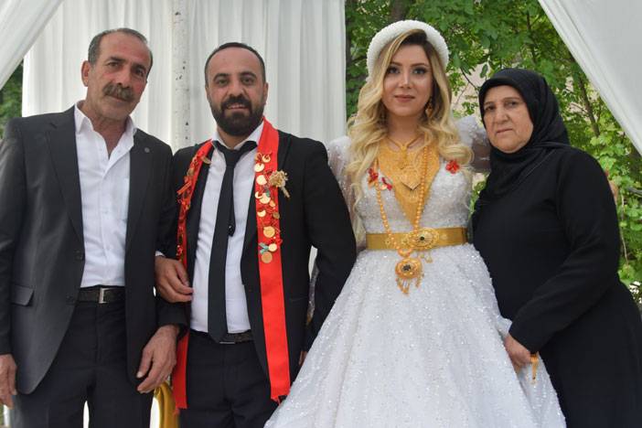 Hakkari'yi buluşturan düğün! 47
