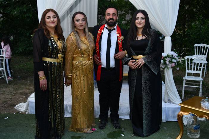 Hakkari'yi buluşturan düğün! 53