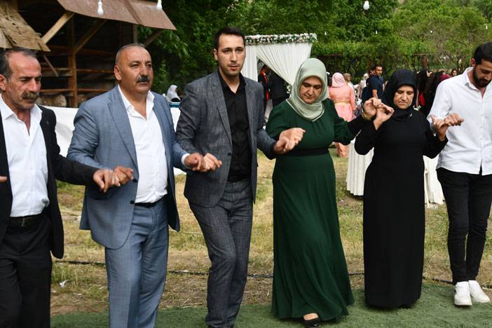 Hakkari'yi buluşturan düğün! 57