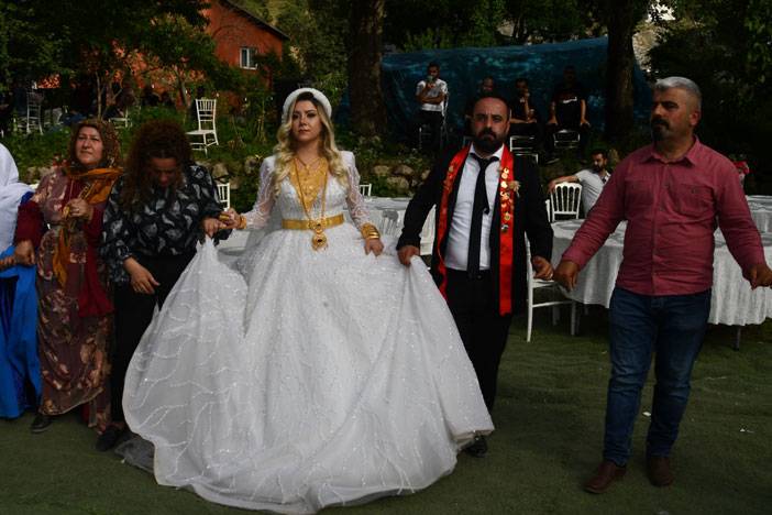 Hakkari'yi buluşturan düğün! 63