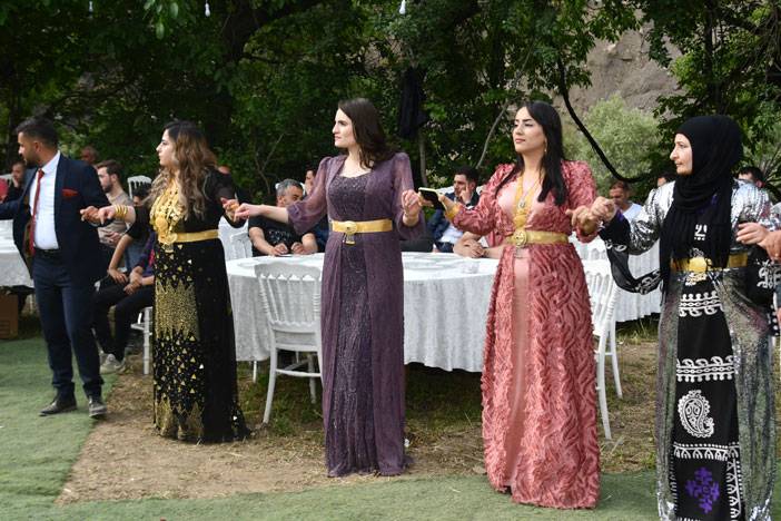 Hakkari'yi buluşturan düğün! 66