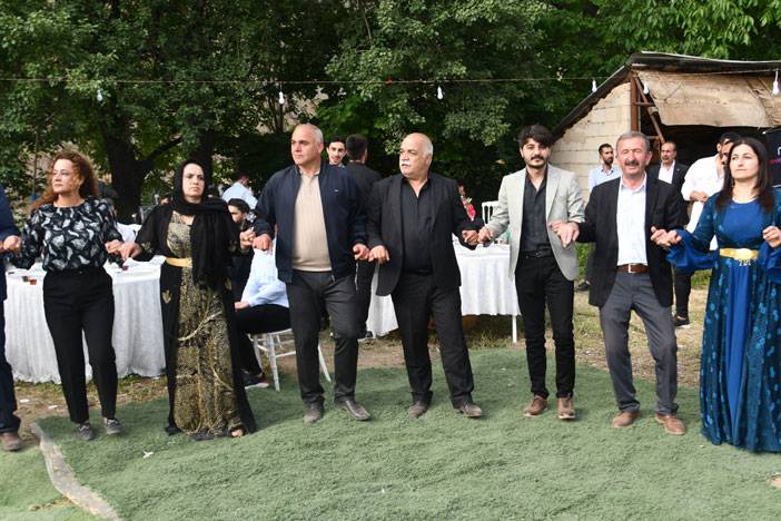 Hakkari'yi buluşturan düğün! 69