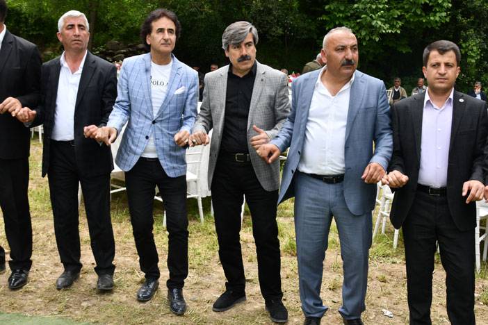 Hakkari'yi buluşturan düğün! 74