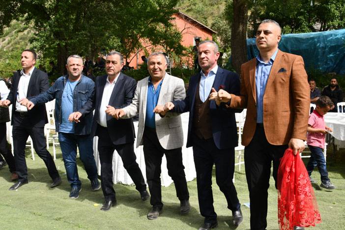 Hakkari'yi buluşturan düğün! 94
