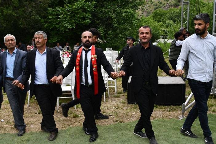 Hakkari'yi buluşturan düğün! 97