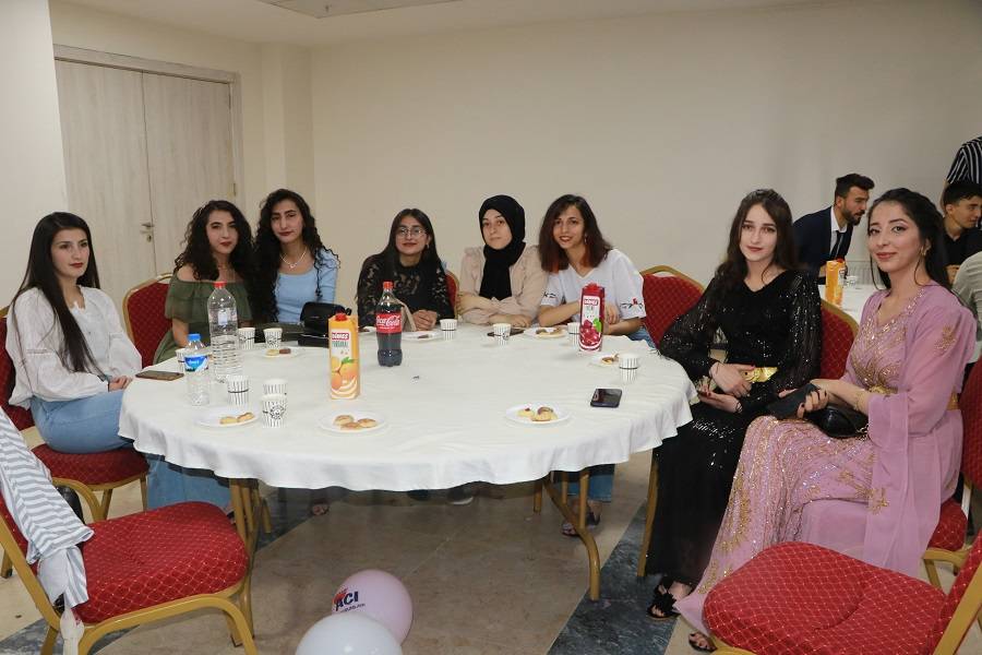 Açı Eğitim Kurumlarından YKS Öğrencilerine Moral Gecesi 13