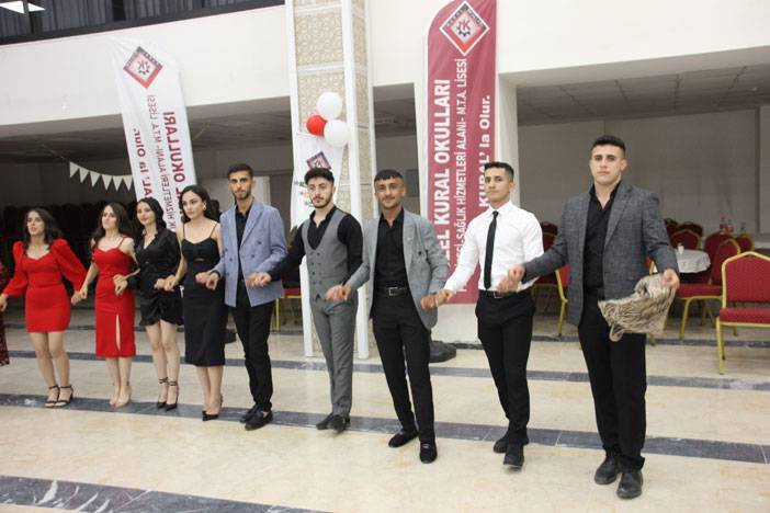 Kural Okulları’ndan görkemli mezuniyet töreni 24