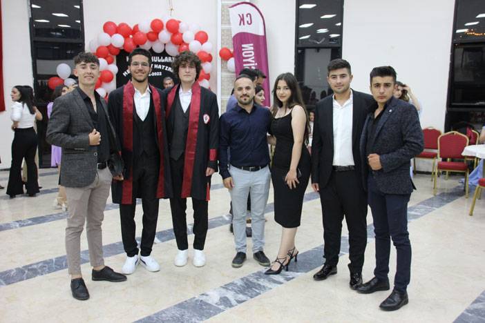 Kural Okulları’ndan görkemli mezuniyet töreni 26