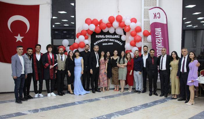 Kural Okulları’ndan görkemli mezuniyet töreni 27