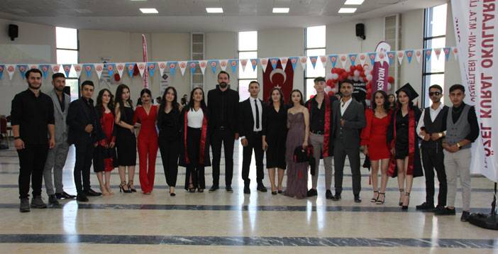 Kural Okulları’ndan görkemli mezuniyet töreni 8