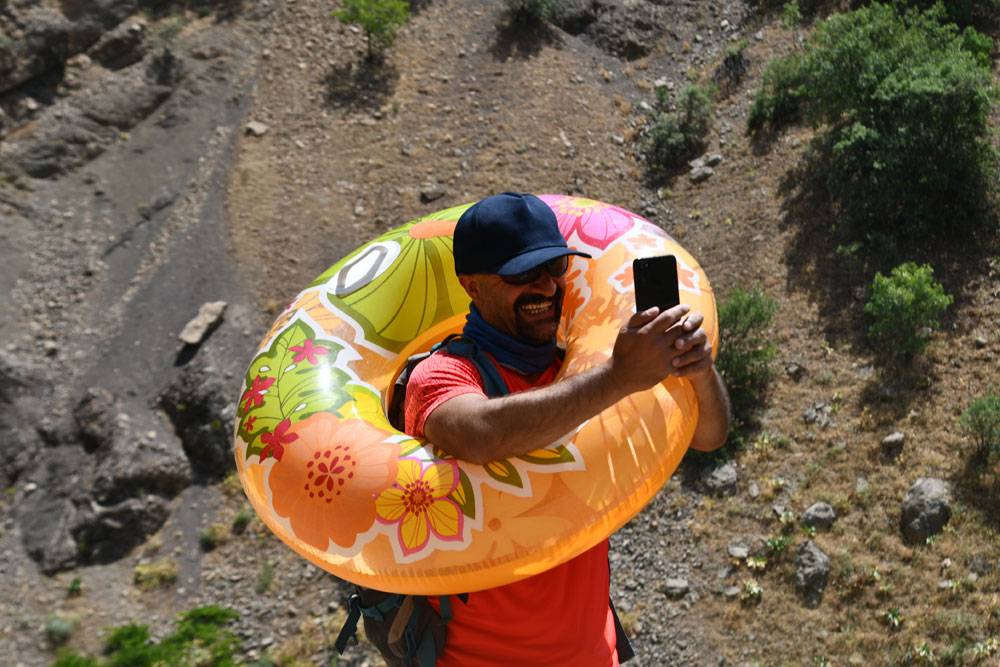 Hakkari'nin 'Saklı Cenneti' Kaval Şelalesi büyülüyor 10