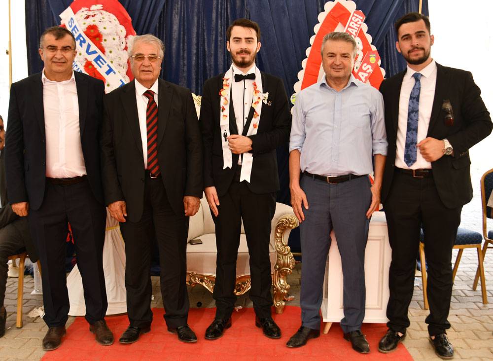 Hakkari’de gelin altınları taşıyamadı! 12