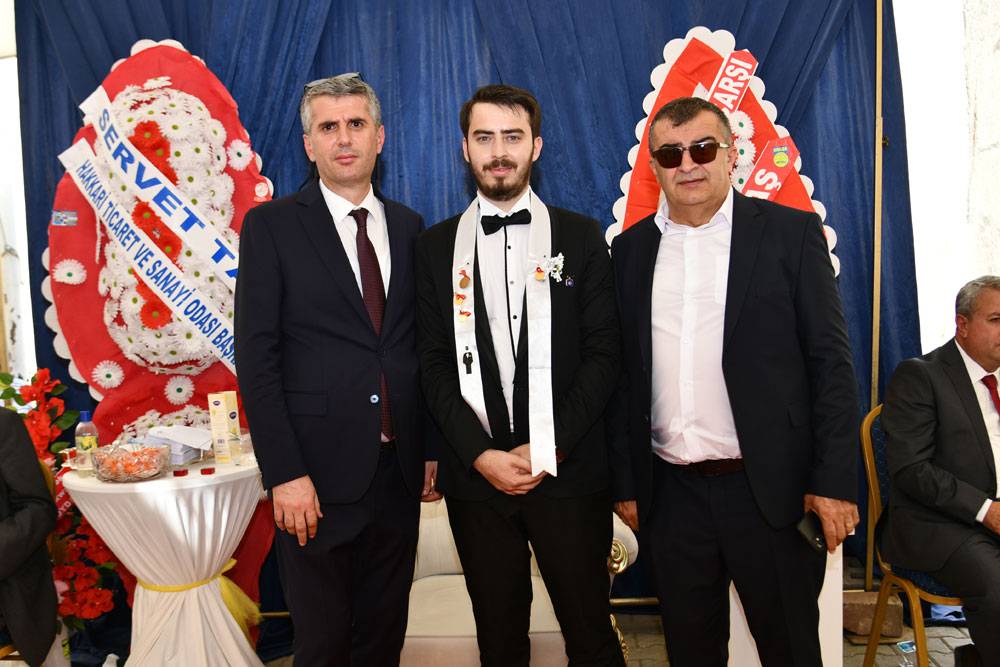 Hakkari’de gelin altınları taşıyamadı! 20