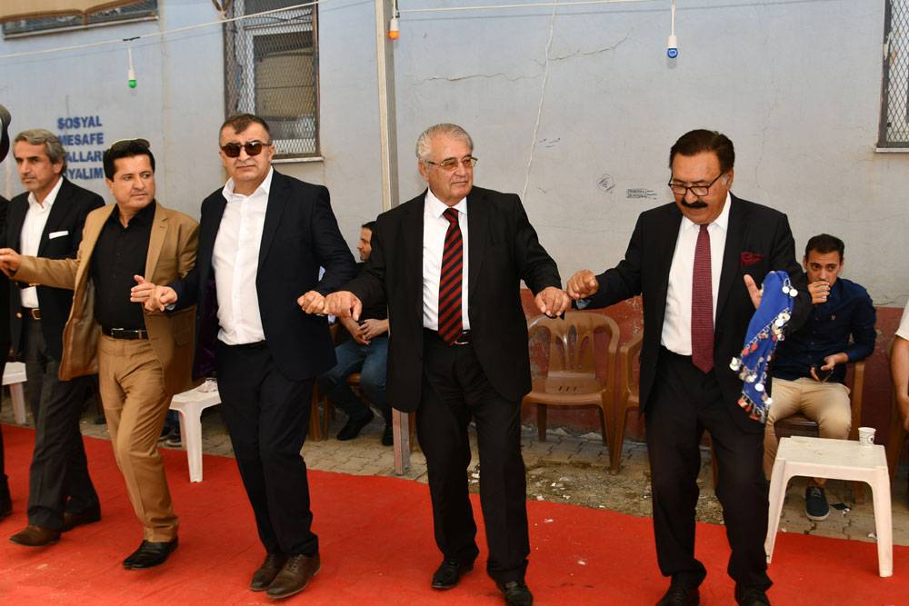 Hakkari’de gelin altınları taşıyamadı! 21