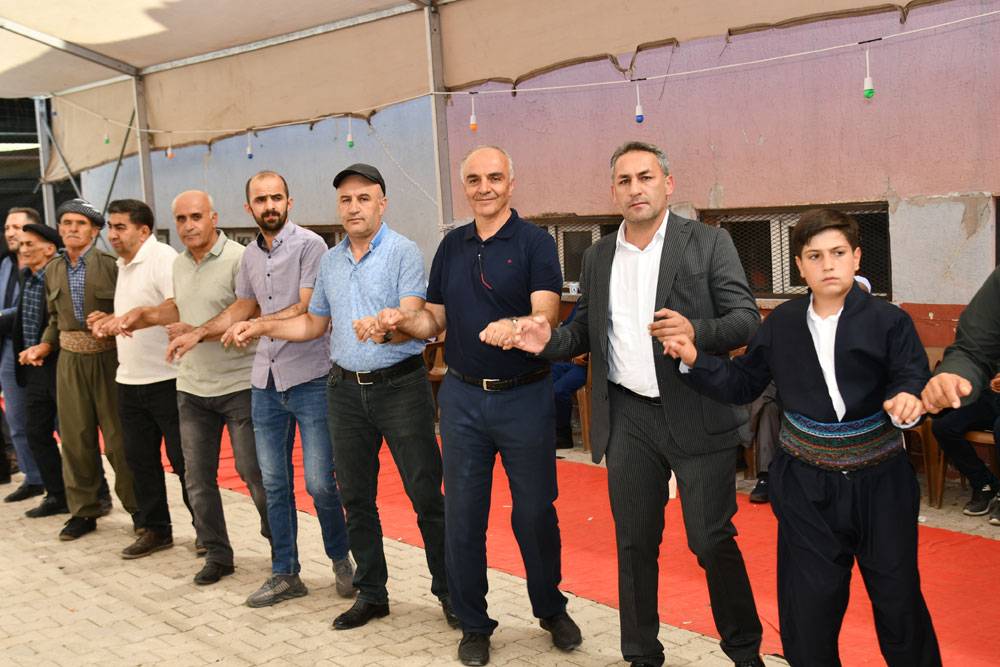 Hakkari’de gelin altınları taşıyamadı! 31