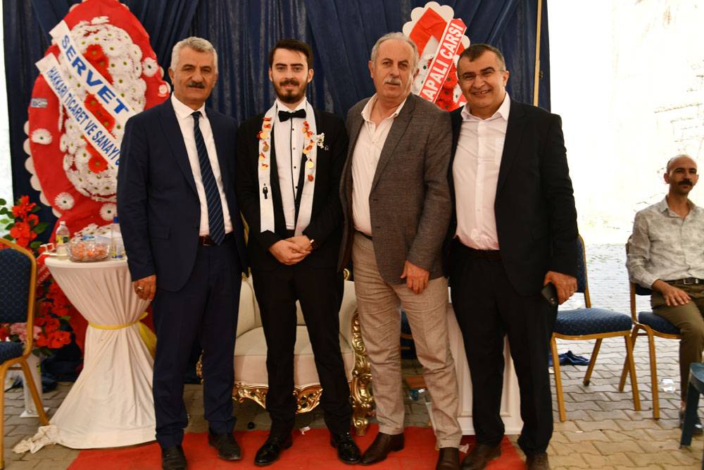 Hakkari’de gelin altınları taşıyamadı! 35