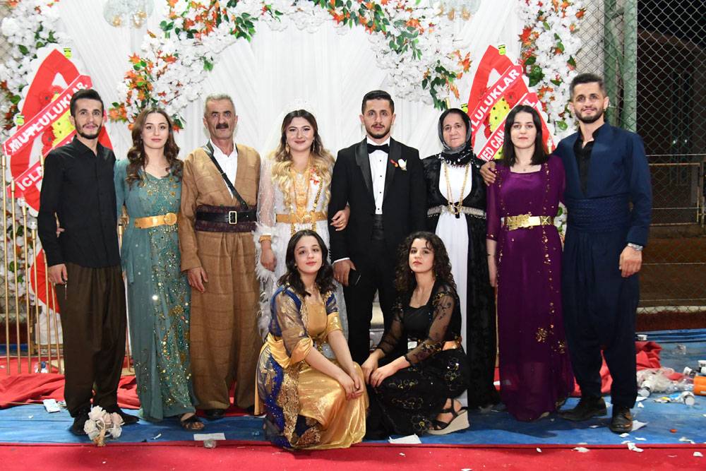 Berk Ailesinin mutlu günü! 10