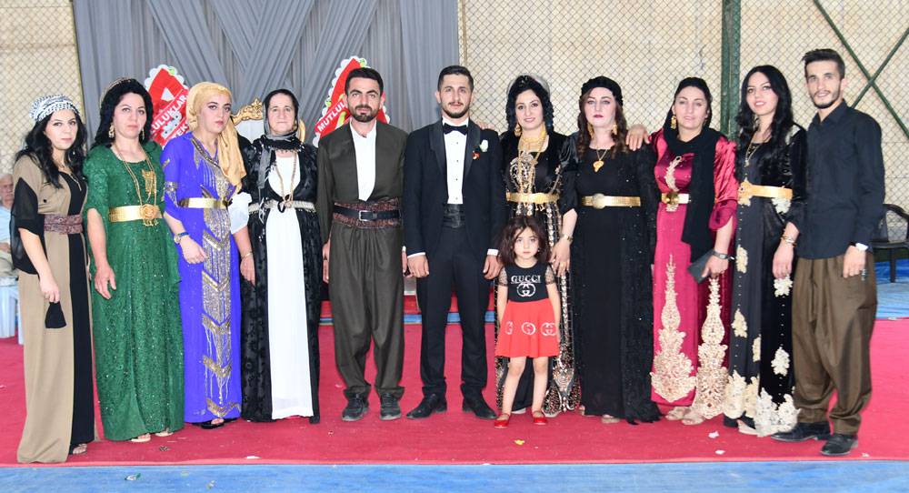 Berk Ailesinin mutlu günü! 11