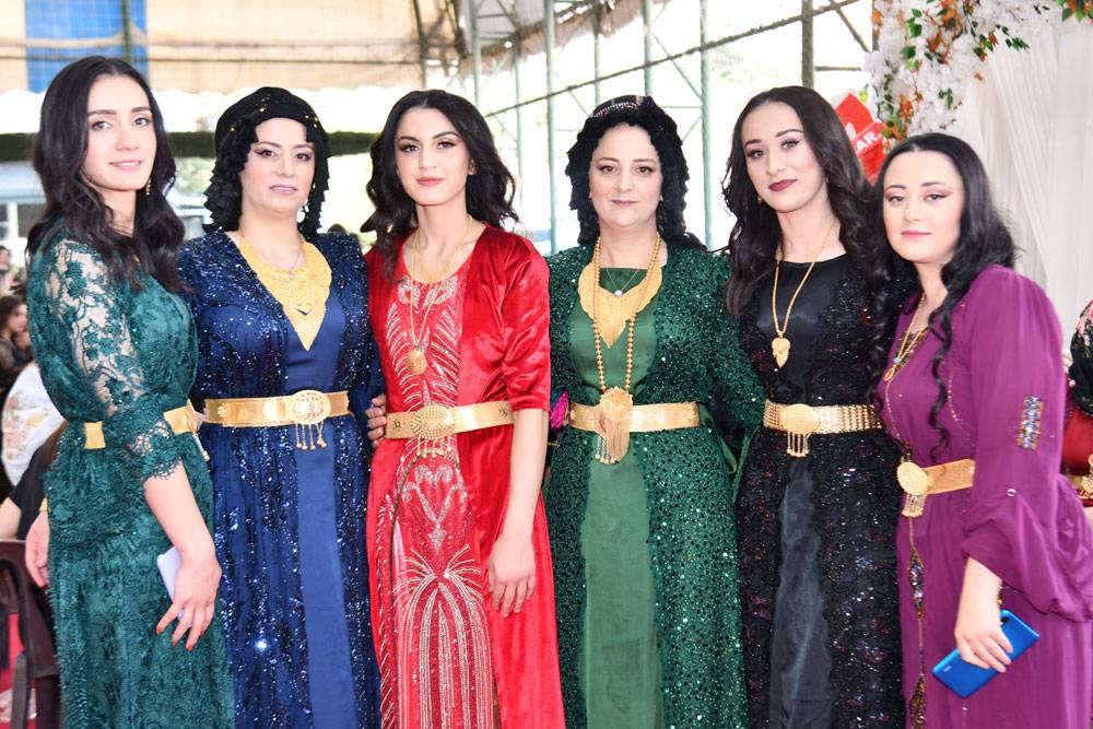 Berk Ailesinin mutlu günü! 16