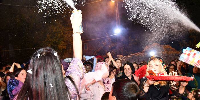 Berk Ailesinin mutlu günü! 29