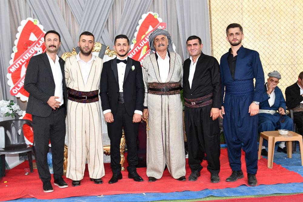 Berk Ailesinin mutlu günü! 9