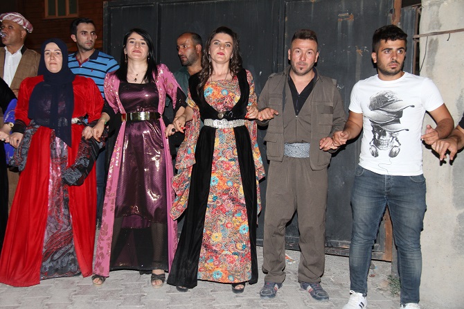 Demir Ailesinin mutlu günü 26