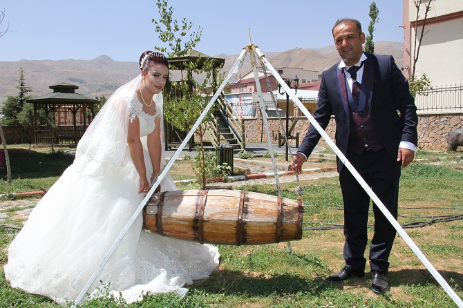 Demir Ailesinin mutlu günü 3