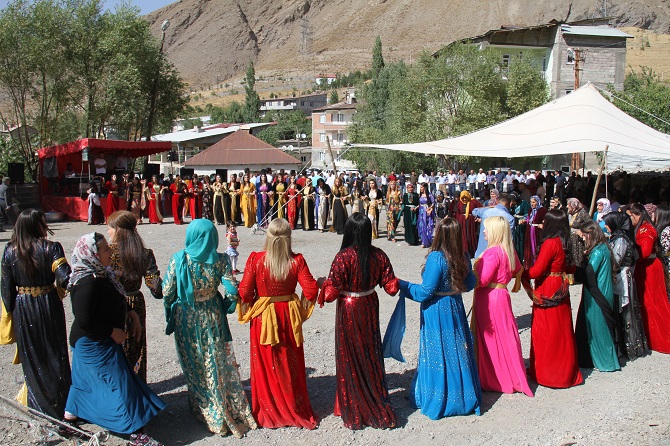 Demir Ailesinin mutlu günü 38