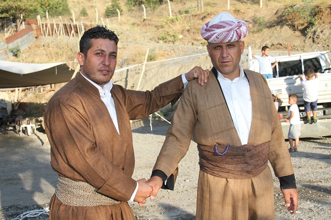 Demir Ailesinin mutlu günü 4