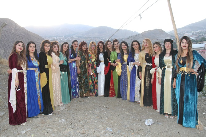 Demir Ailesinin mutlu günü 51