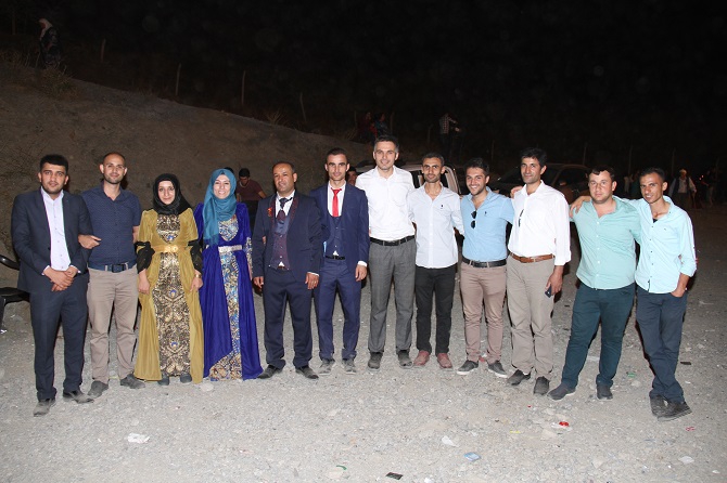 Demir Ailesinin mutlu günü 59