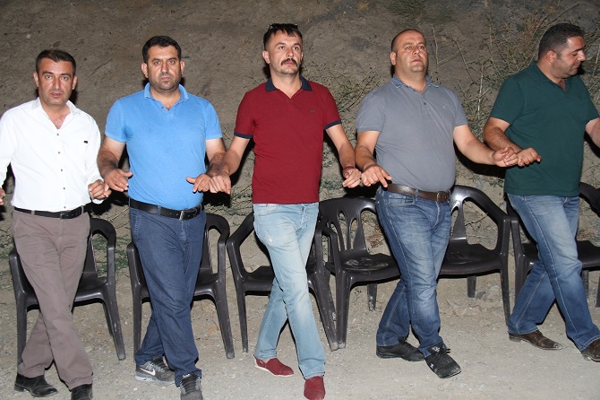 Demir Ailesinin mutlu günü 8