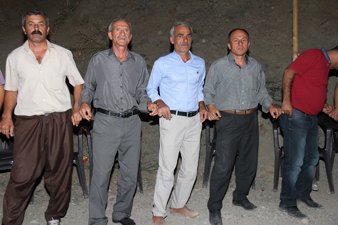 Demir Ailesinin mutlu günü 9