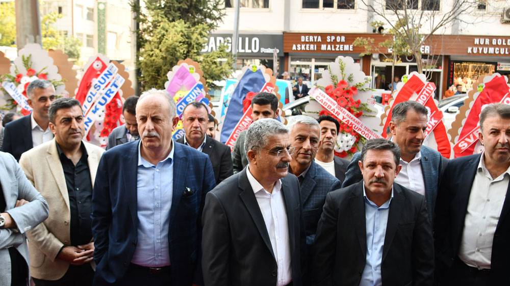 Hakkari'de Gala Gold Kuyumculuk hizmete açıldı 11