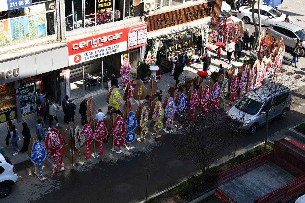 Hakkari'de Gala Gold Kuyumculuk hizmete açıldı 25