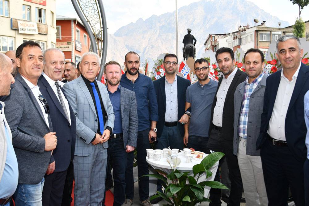 Hakkari'de Gala Gold Kuyumculuk hizmete açıldı 9