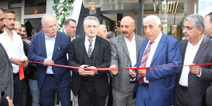 Hakkari'de Gala Gold Kuyumculuk hizmete açıldı