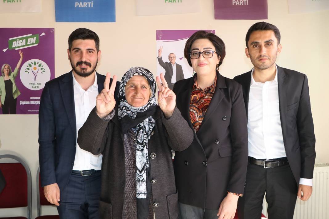 Yeşil Sol Parti'nin Hakkari seçim bürosu açıldı 15