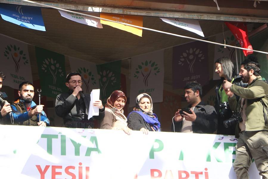 Yeşil Sol Parti'nin Hakkari seçim bürosu açıldı 8