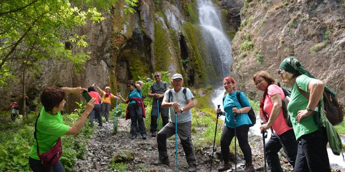 Hakkari'nin tarihi ve doğal güzellikleri turistleri cezbediyor 23