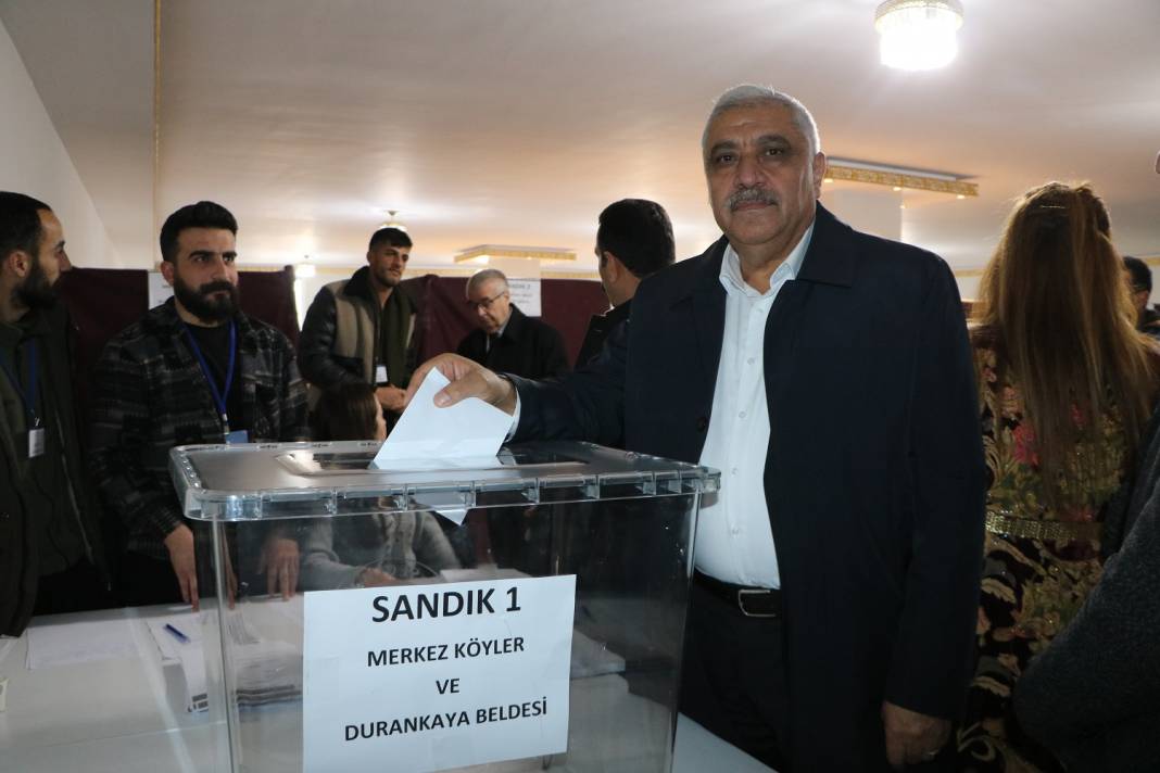 Hakkâri ve ilçelerinde 3 bin 404 delege ön seçim için sandık başına gidiyor 16