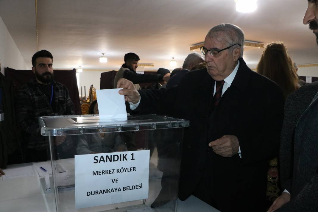 Hakkâri ve ilçelerinde 3 bin 404 delege ön seçim için sandık başına gidiyor 18