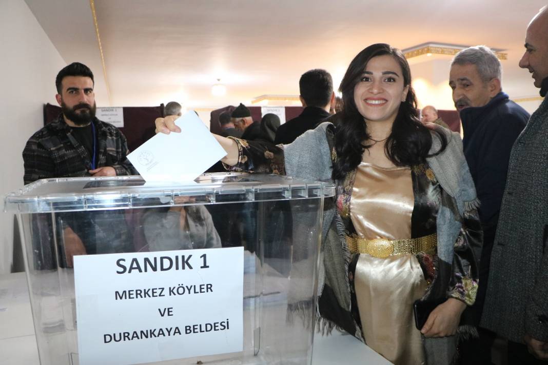 Hakkâri ve ilçelerinde 3 bin 404 delege ön seçim için sandık başına gidiyor 23