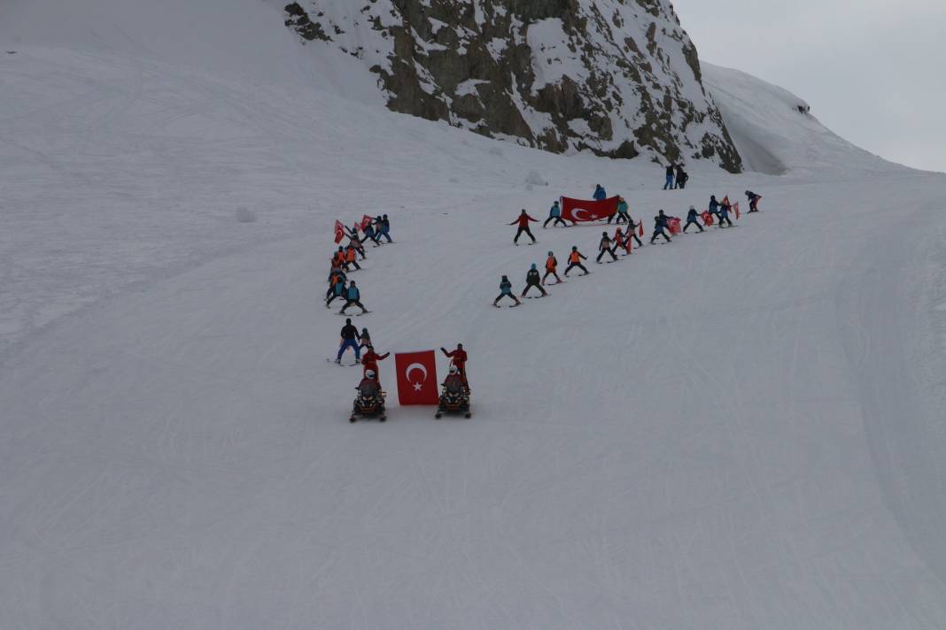 Hakkari'deki 5. kar festivali düzenlendi 22