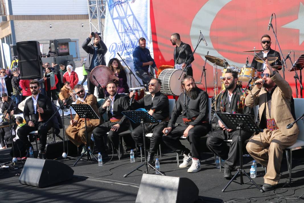 Hakkari'deki 5. kar festivali düzenlendi 26