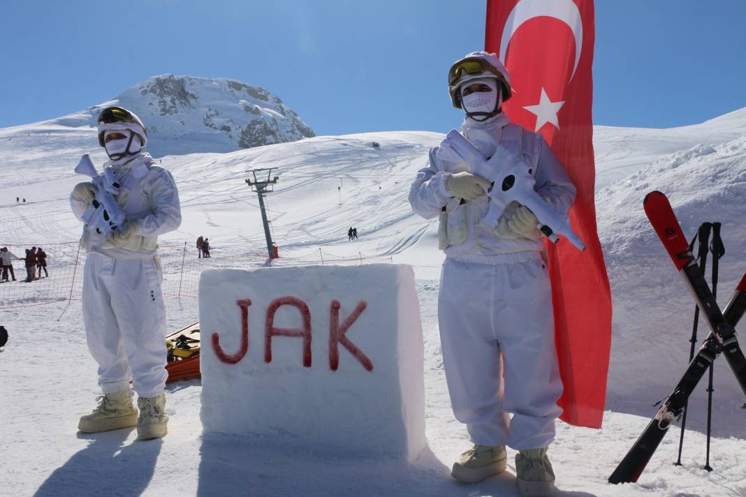 Hakkari'deki 5. kar festivali düzenlendi 29