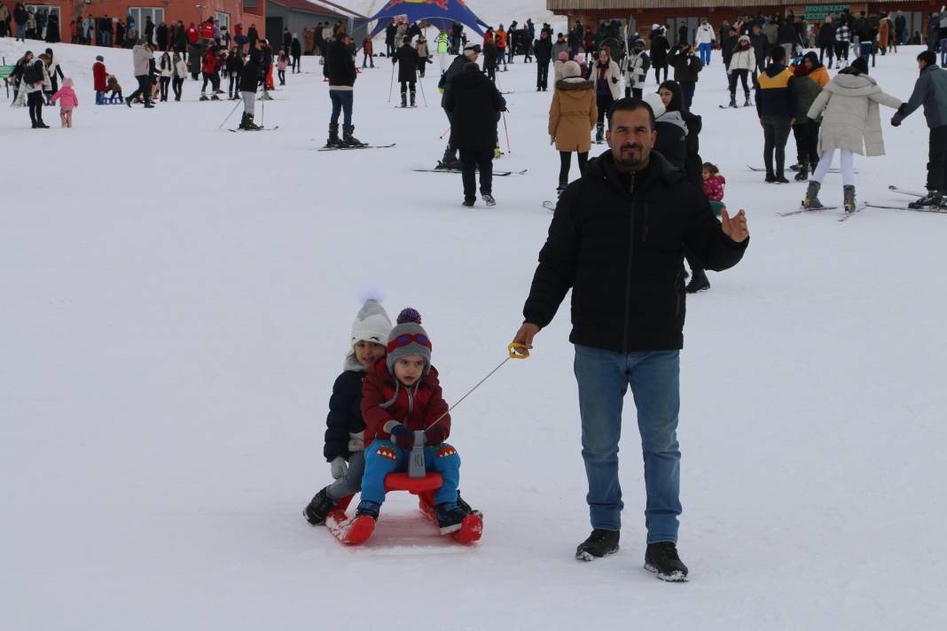 Hakkari'deki 5. kar festivali düzenlendi 3